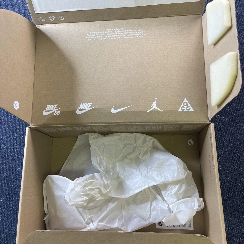 Nike‎ ZoomX Vaporfly NEXT Shoes Womens Size 7 Racing Running DV3854-101